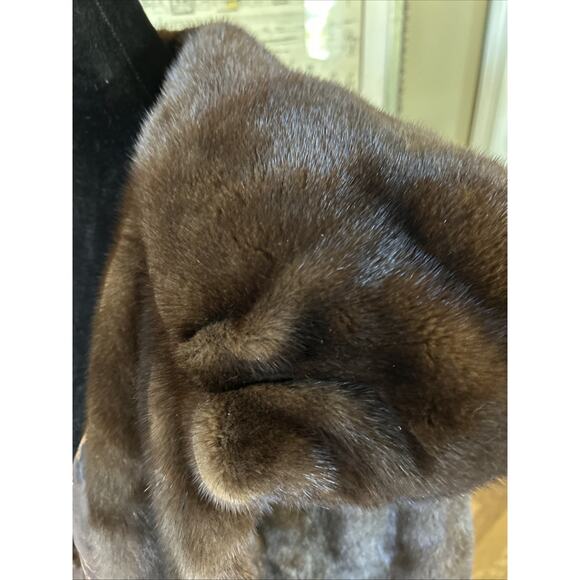Mink Fur Coat Size L/XL dark brown cuffs ,wide collar print lining euc SEE MEASU - Picture 14 of 16